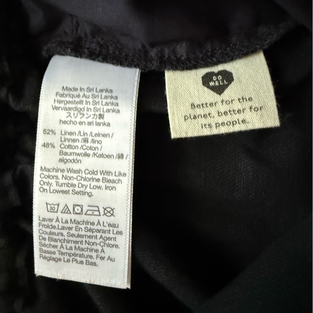 Clean Pull-On Shorts in Linen-Cotton - Picture 11 of 11